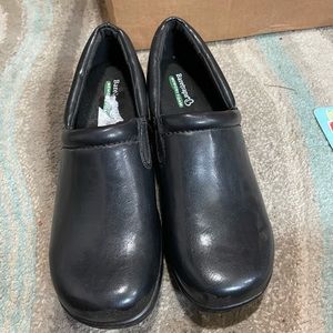 memory foam clogs - dansko dupe